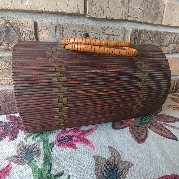Vintage Handbags - Log cabin twig round purse